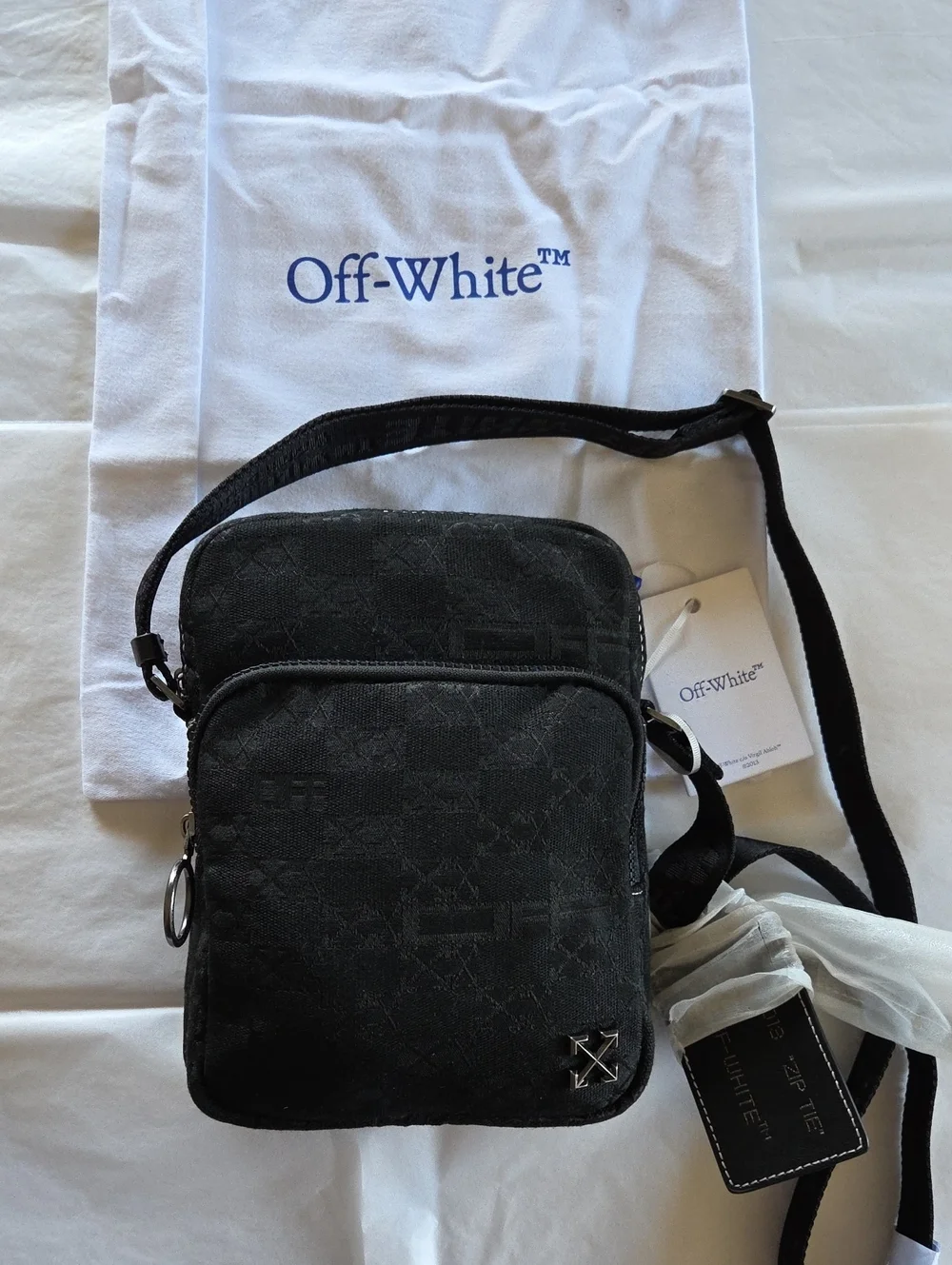 Off-White Zip tie Black Logo Messenger Bag